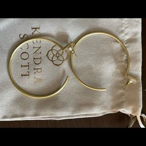 Kendra Scott hoop earring’s ✨